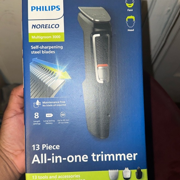 Philips Norelco Multigroom 3000 13 pc All-In-One Trimmer - Picture 1 of 2